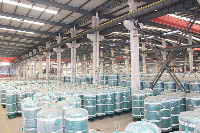 申容儲氣罐產品倉庫