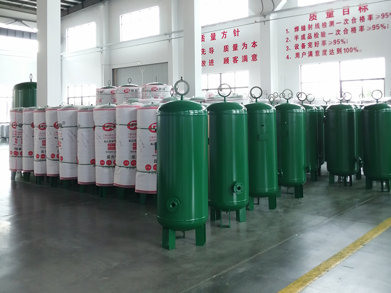 申容儲氣罐倉庫待打包區域